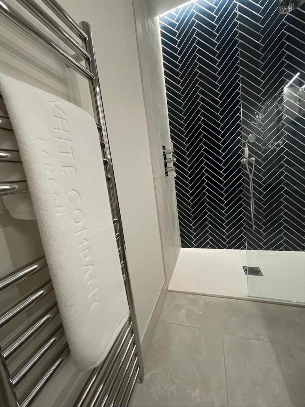 The Bank Apartment Cardiff Luaran gambar
